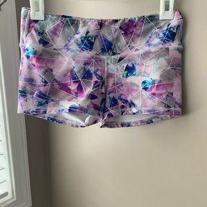 FLEO workout shorts